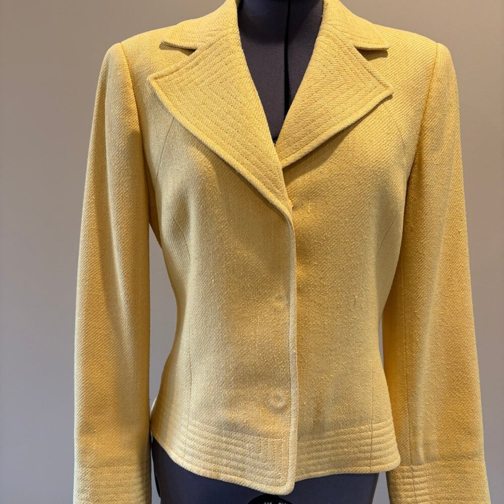 Size 0 Carlisle yellow jacket